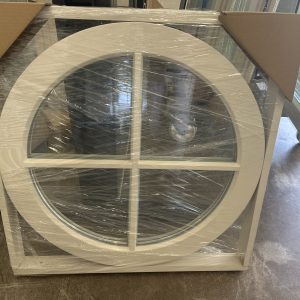 Rond kozijn 805 x 805 met vast glas - 4 vlaks verdeling